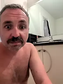 Offline cloudymatt on StripChat