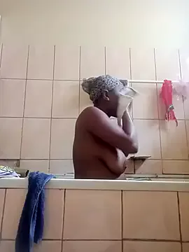 Offline Coco_Nile on StripChat