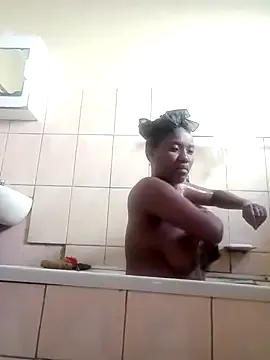 Offline Coco_Nile on StripChat