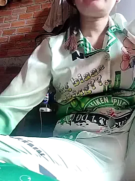 Offline codaivensong on StripChat