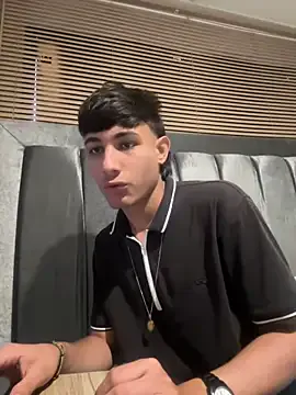 Offline cody_fox10 on StripChat