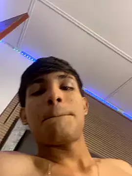 Offline cody_fox10 on StripChat