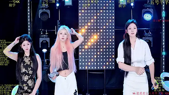 Offline Comebaby-007 on StripChat