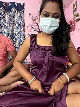 Couplejyoti01 on StripChat