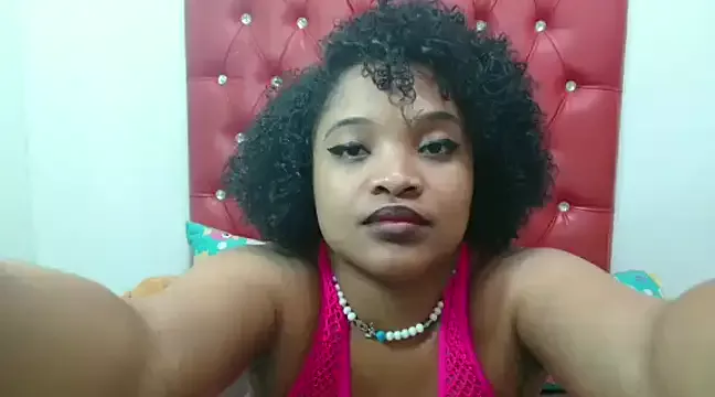 Offline CREAMYCUPCAKExxx on StripChat