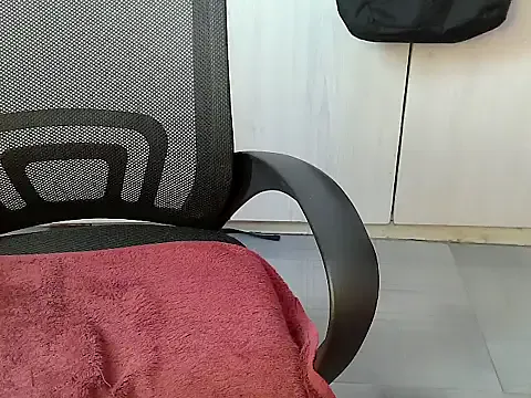 Offline Creepy_Sexy on StripChat