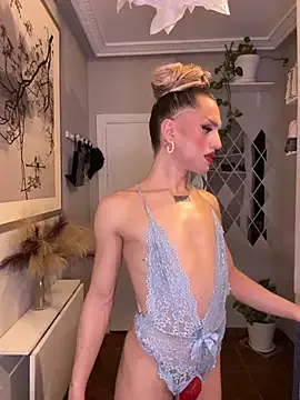 Offline Crystal_________ on StripChat