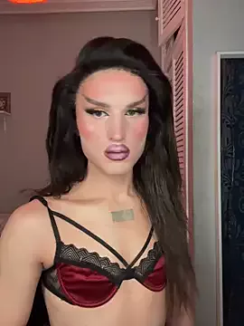 Offline Crystal_________ on StripChat