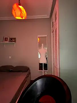 Offline Crystal_________ on StripChat