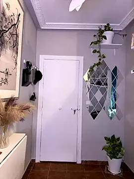 Offline Crystal_________ on StripChat