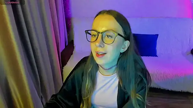 Freechat CurlySteph on StripChat