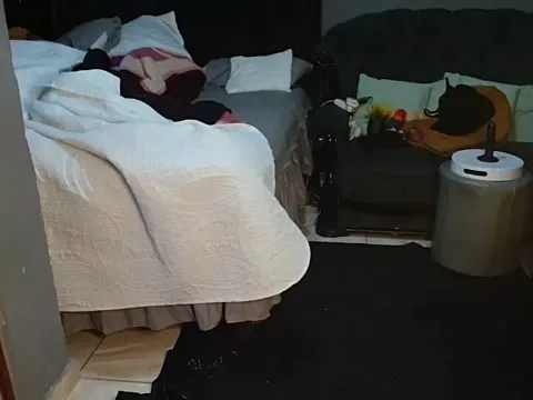 Freechat CURVEYDOLLXX on StripChat