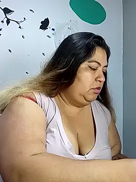 Offline curvy_diva_ on StripChat