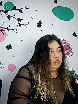 Offline curvy_diva_ on StripChat