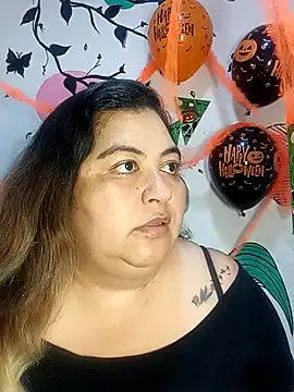 Offline curvy_diva_ on StripChat