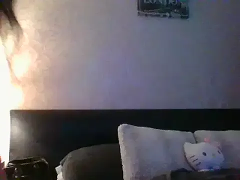 CurvyQueen2023 on StripChat