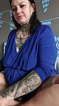 Freechat CurvyyAnna on StripChat