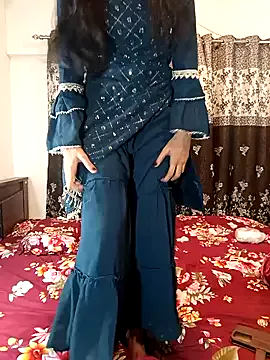 Offline Cute-Bhavya on StripChat