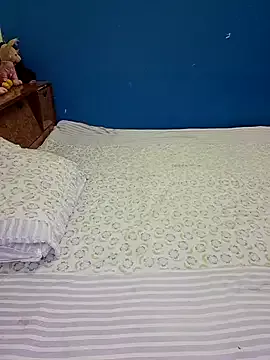 Offline Cute-Zarina on StripChat