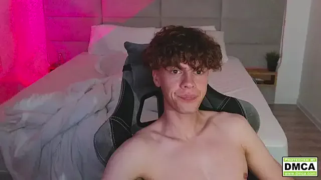 Offline cute_thomas on StripChat