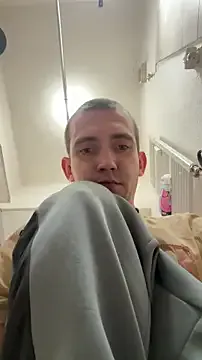 Offline czruz on StripChat