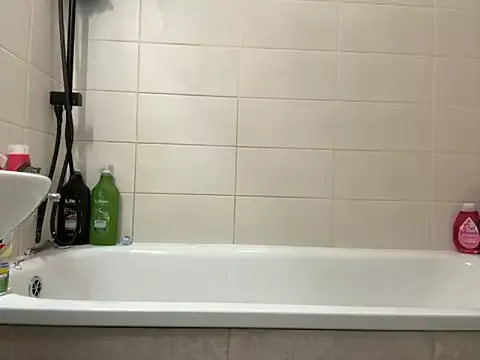 Offline czruz on StripChat