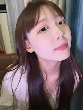 Offline D-033 on StripChat