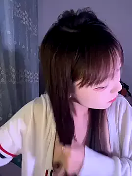 Offline D-033 on StripChat