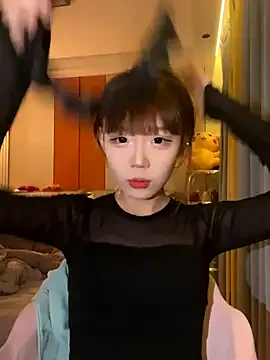 Offline D-033 on StripChat