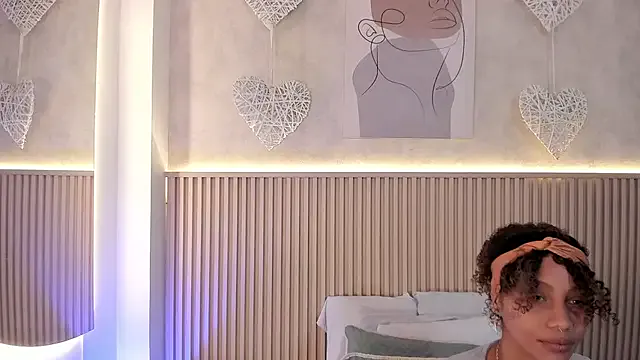 daiana_curly on StripChat 