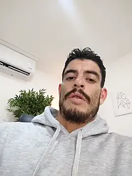 Offline damian_bull on StripChat