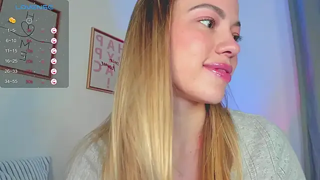 Offline damn_cutie on StripChat