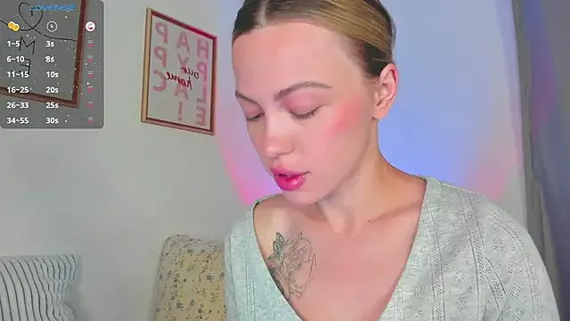 Offline damn_cutie on StripChat