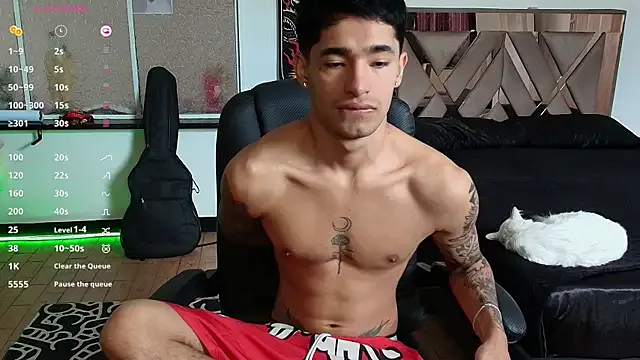 Freechat Damon__333 on StripChat