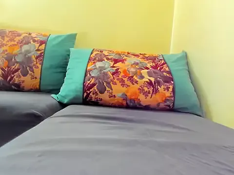 Offline Dani_Lop on StripChat