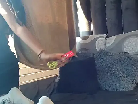 Freechat dark_honeyx26 on StripChat