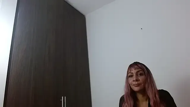 Offline dasha_naughty on StripChat