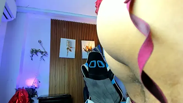 Offline David_niet on StripChat