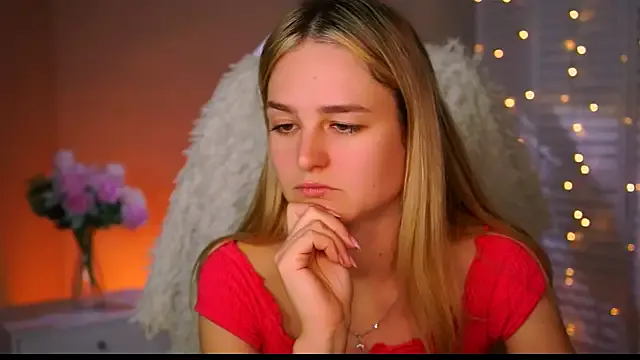 Offline DeboraLarson on StripChat