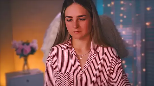 Offline DeboraLarson on StripChat