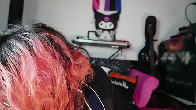 Offline Devil_And_Princess on StripChat