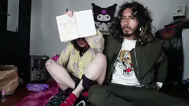 Offline Devil_And_Princess on StripChat