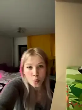 Offline Diana_Dream on StripChat