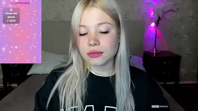 Offline Diana_Dream on StripChat