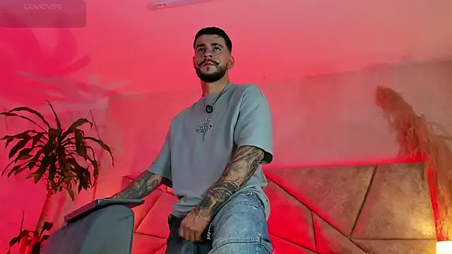 Offline DickGriffith_ on StripChat