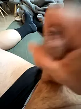 Offline dickshome on StripChat