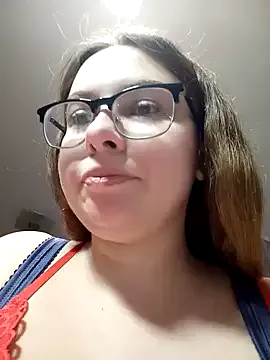 Offline DienkaGreen on StripChat