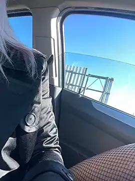 Offline Dina-Light on StripChat