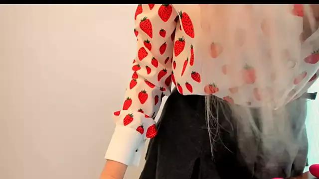 DirtyDiana69_ from StripChat is Freechat
