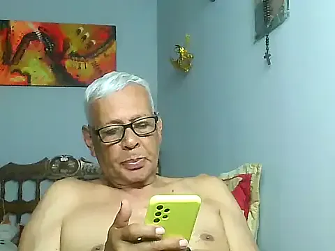 dirtysluttyfist on StripChat